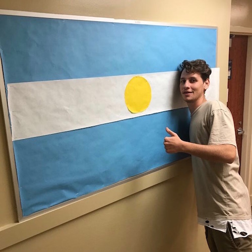 Roni square